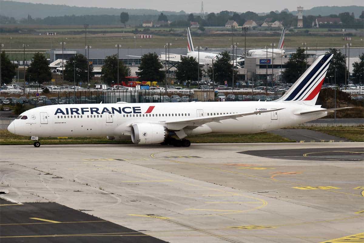 Air France Boeing 787 To New York U-Turns to Paris