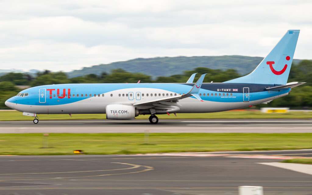 TUI Flight to Kos U-Turns to Manchester With Technical Problem