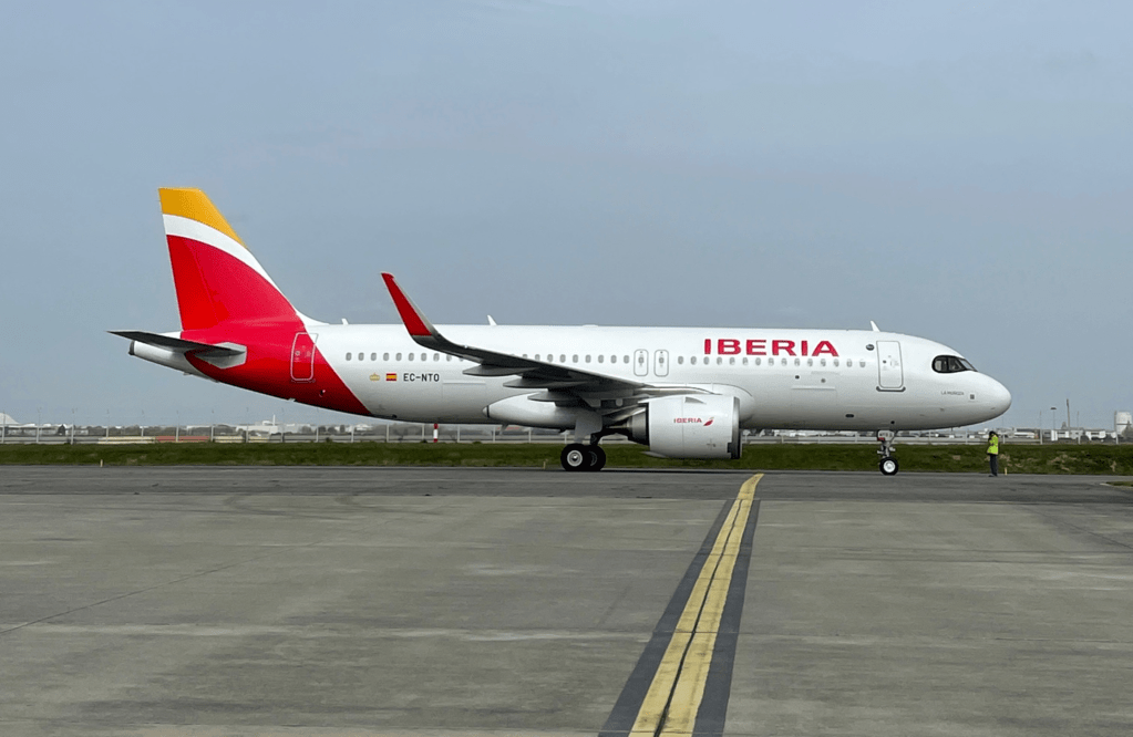 An Iberia Airbus A320neo on the taxiway.