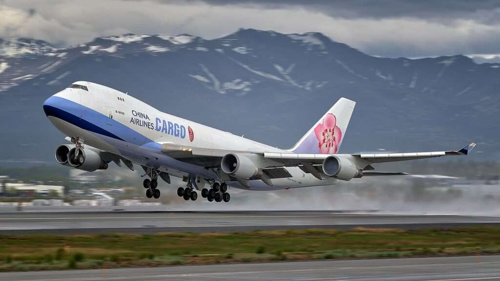 Taipei: China Airlines To Sell Five Boeing 747-400 Freighters