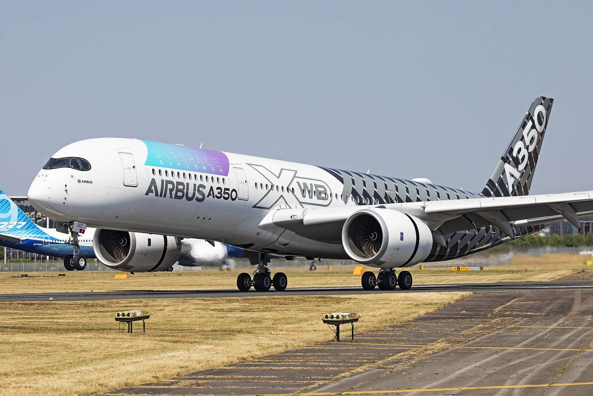 Dubai Airshow Overall Recap: Airbus Scores Confidence in A350