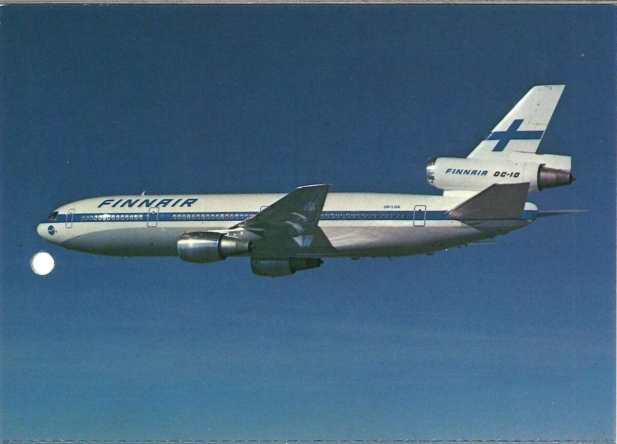 A Finnair DC-10 in flight