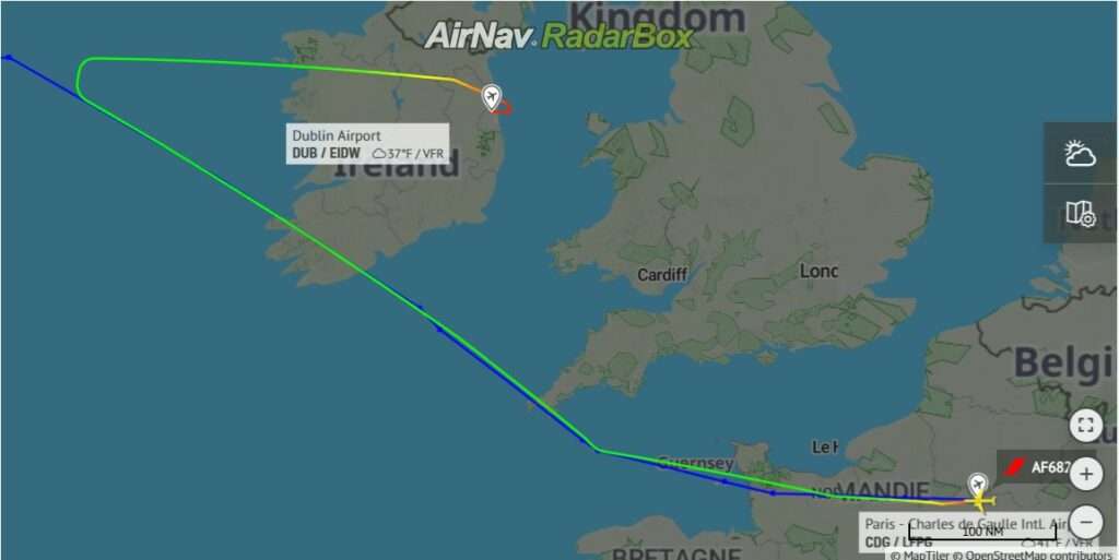 Flight track of Air France flight AF682 from Paris to Atlanta showing diversion to Dublin