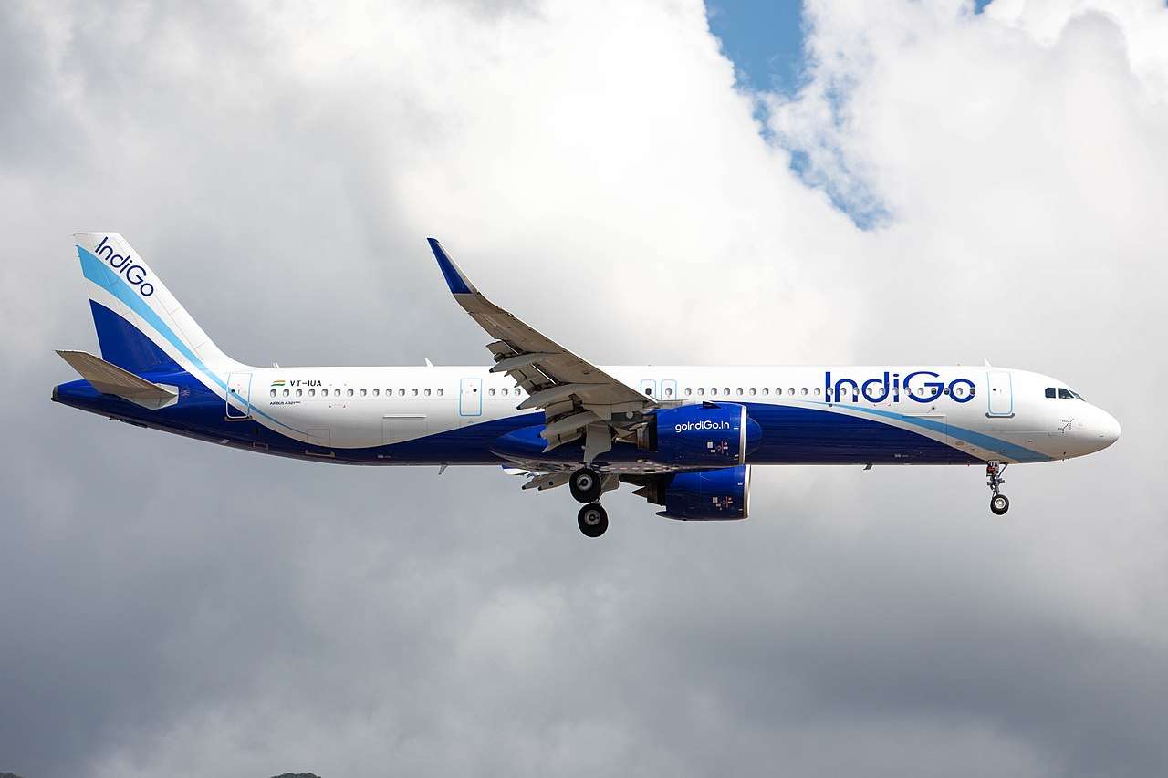 An IndiGo A321 approaching to land.