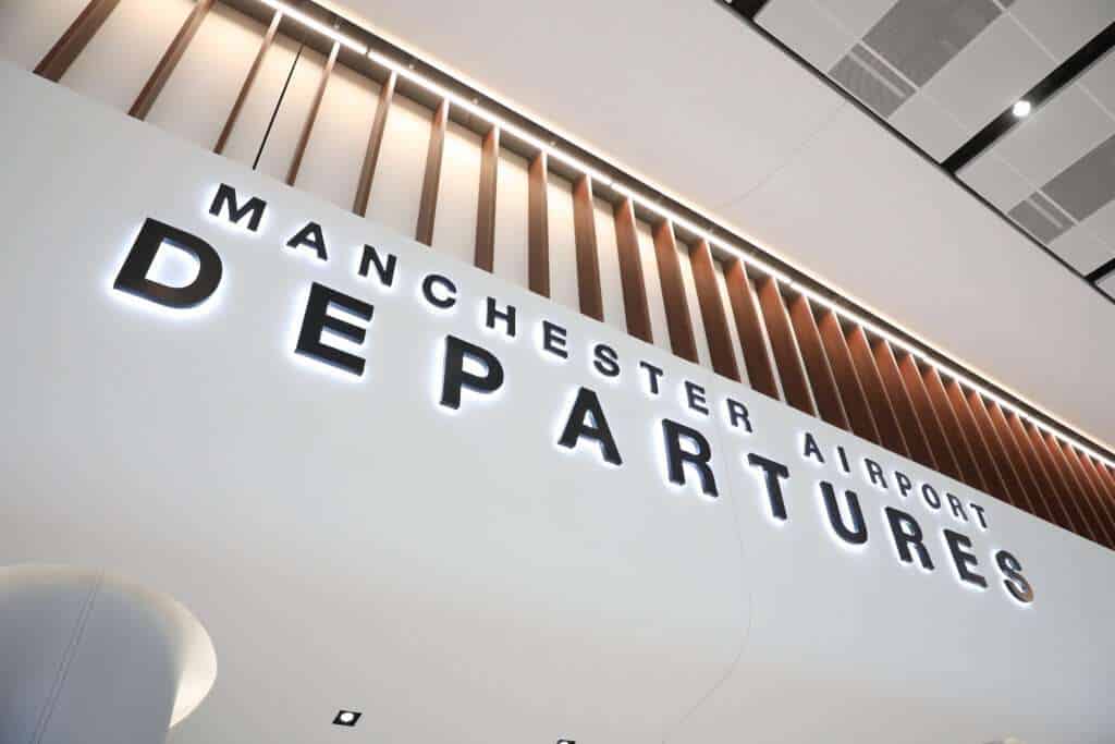 Manchester Airport: 780,000 Passengers During Festive Peak