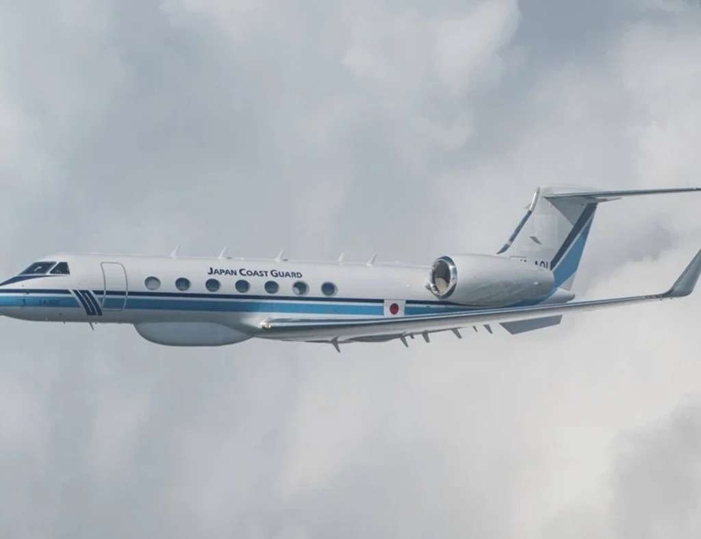 A modified Gulfstream G550 for Japanese Coast Guard in flight.
