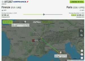 Air France flight Firenze-Paris declares emergency