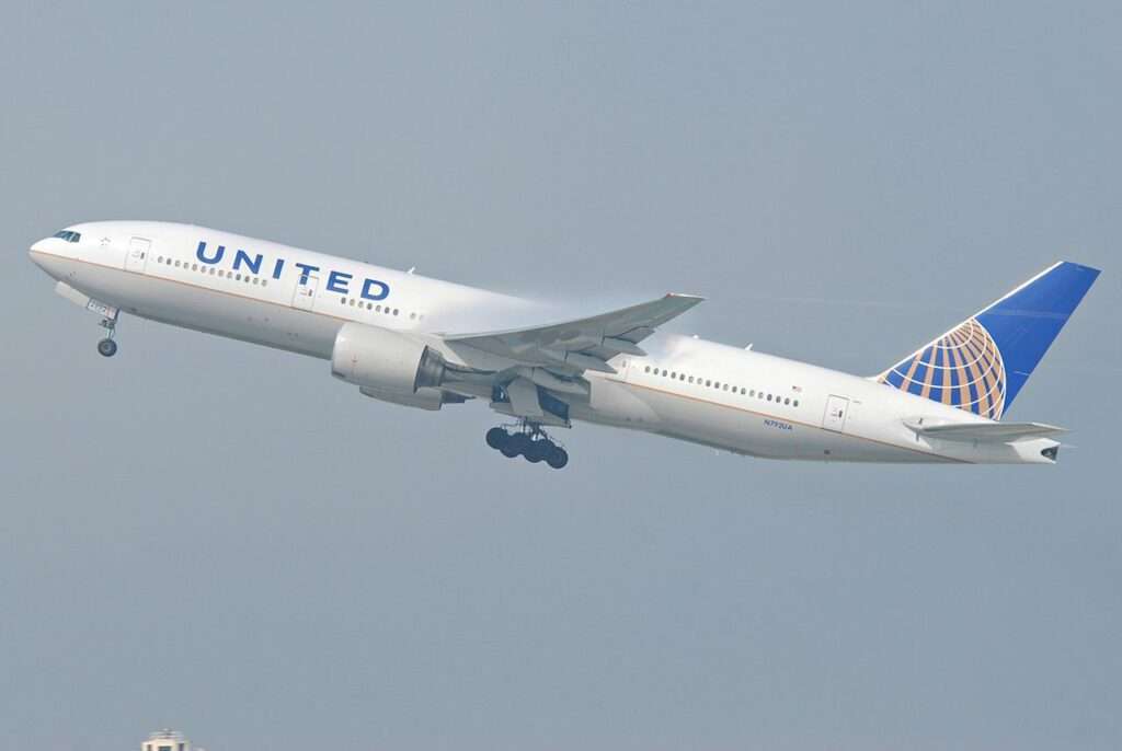 United 777 To San Francisco: Emergency Return to New York