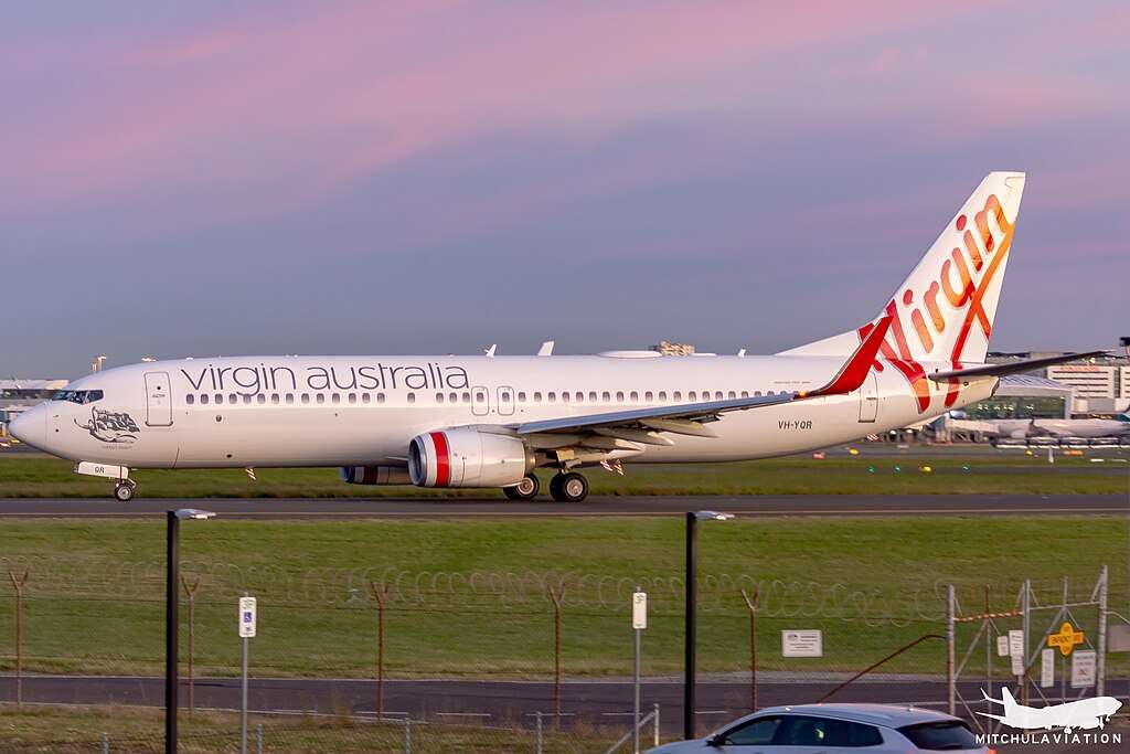 A Virgin Australia Boeing 737 taxiing at Sydney Airport.