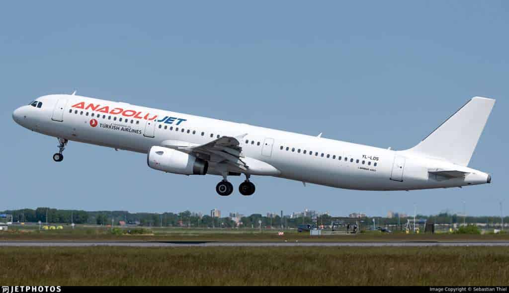 Turkish Airlines Flight Istanbul-Amsterdam Declares Emergency