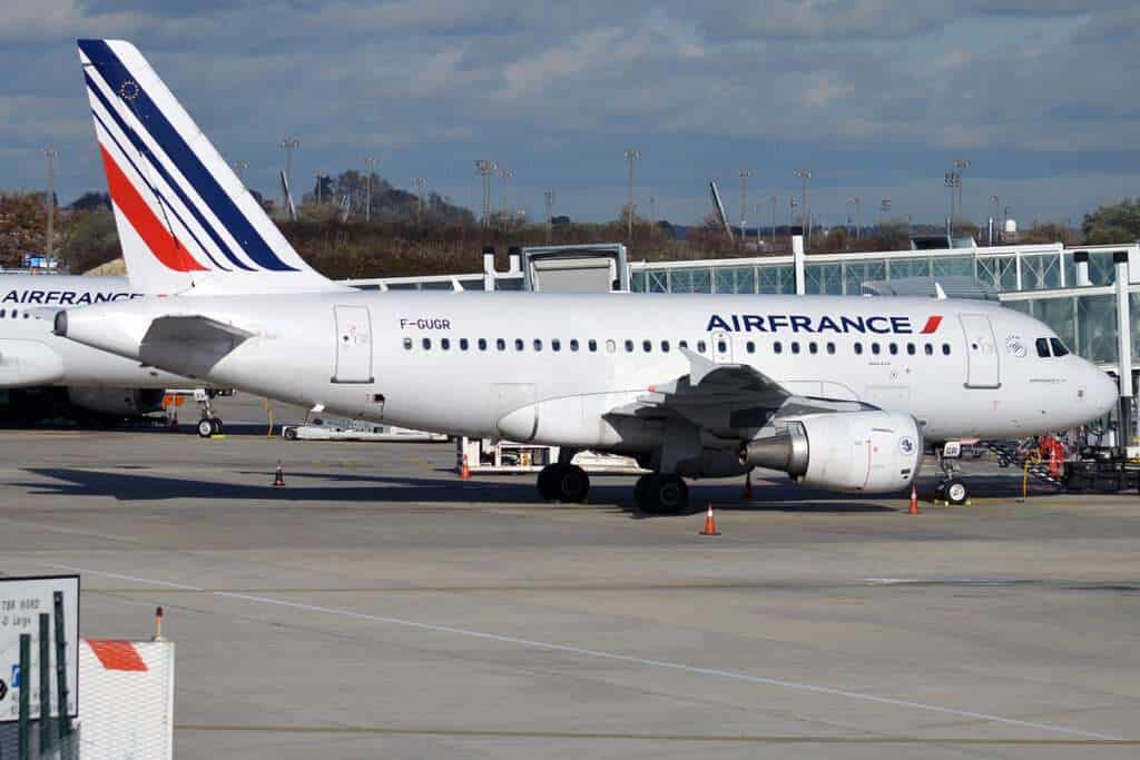 Air France Flight Marseille-Paris Declares Emergency