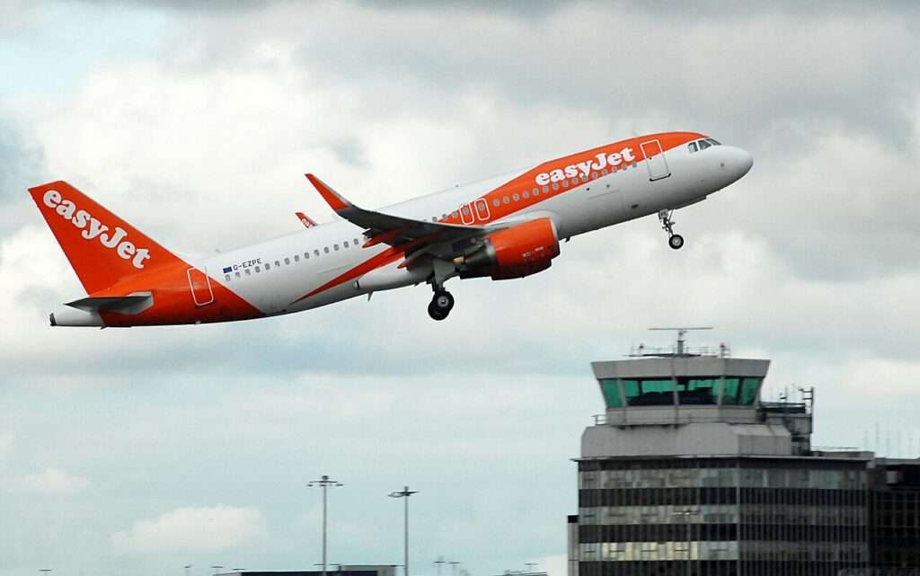 easyJet Flight Las Palmas-London Declares Emergency