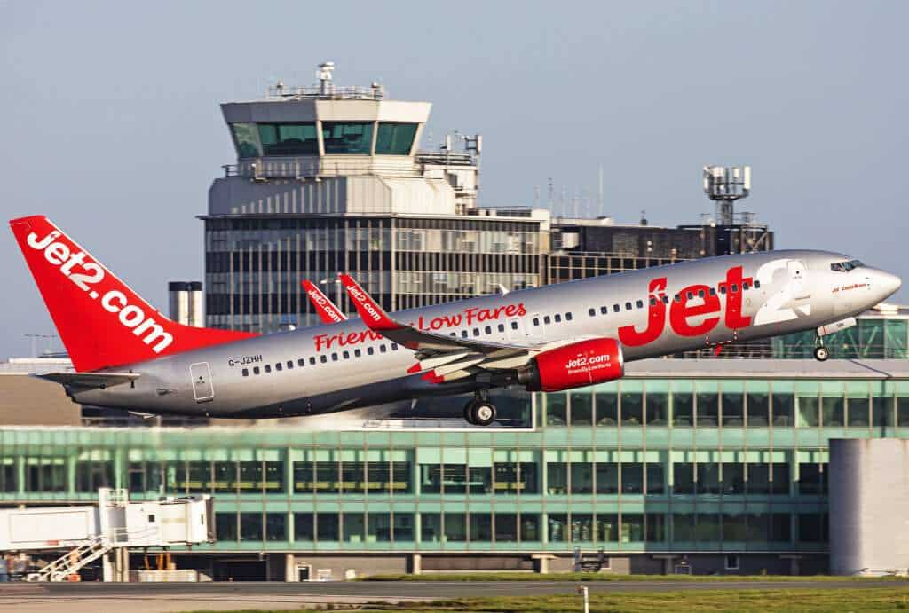 Jet2 Flight to Glasgow Suffers Bird Strike in Tenerife