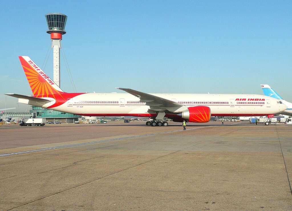 Air India 777 New Delhi-New York Diverts to Keflavik