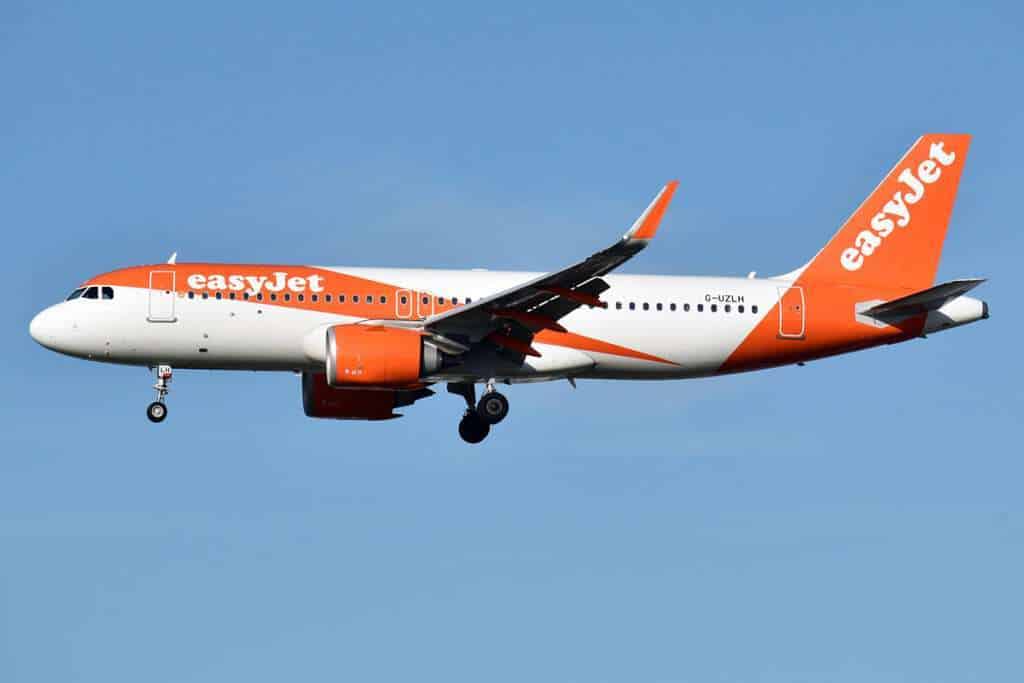 An easyJet Airbus A320 in flight.
