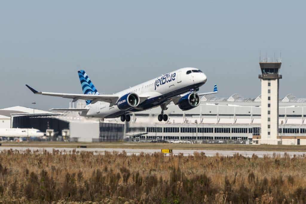 JetBlue Expands Use of Airbus A220 From New York & Boston