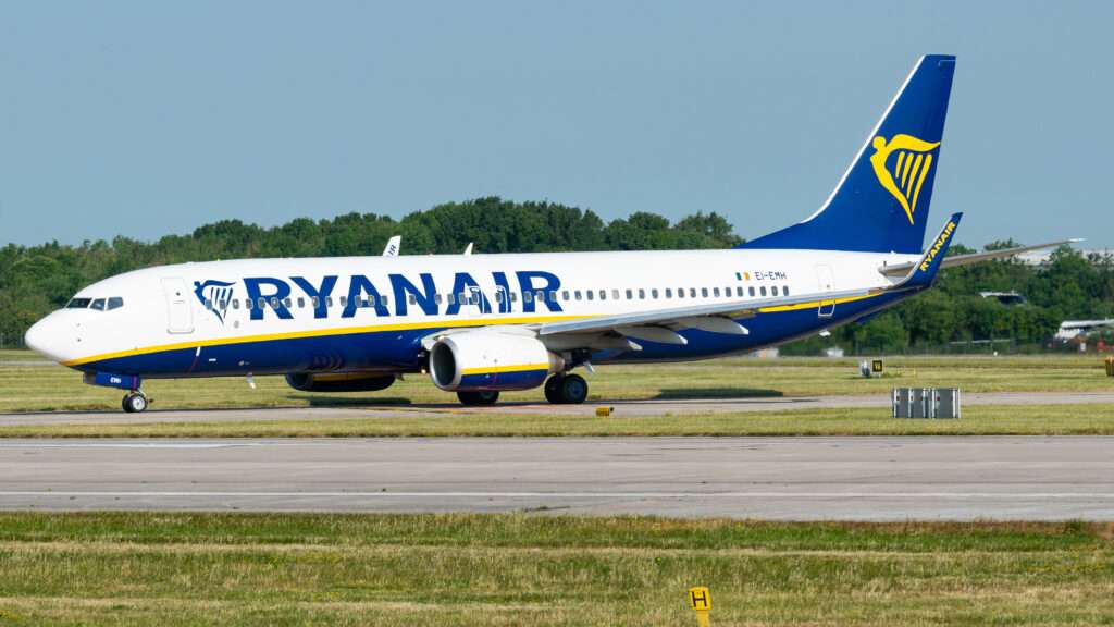 Ryanair Flight to Bournemouth Diverts to London Gatwick