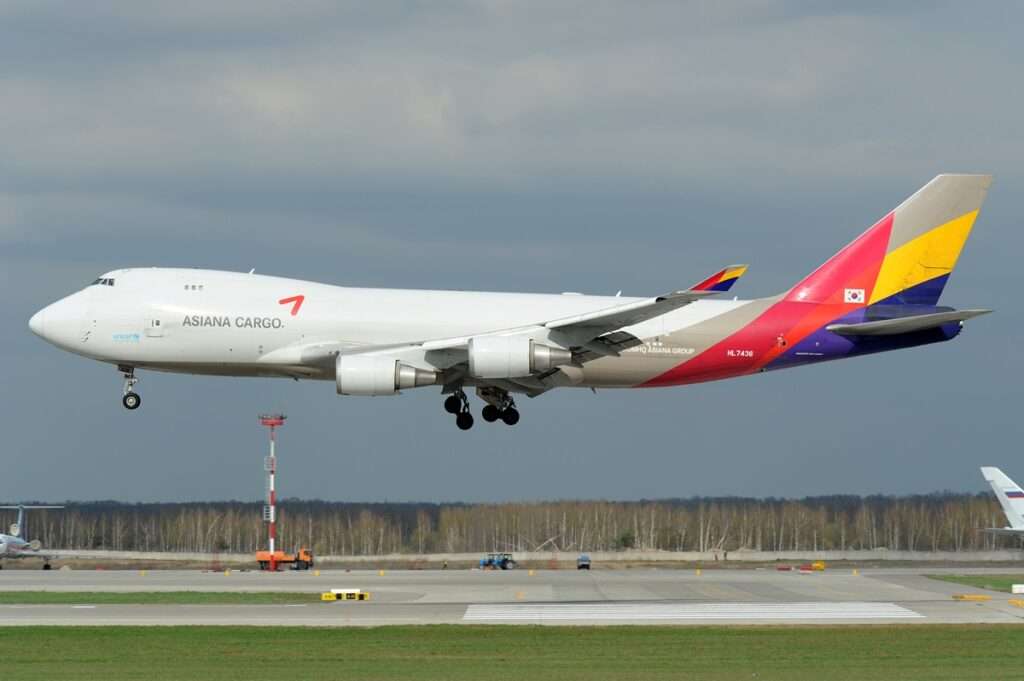 Korean Air Begins Process of Asiana Cargo Sell-Off