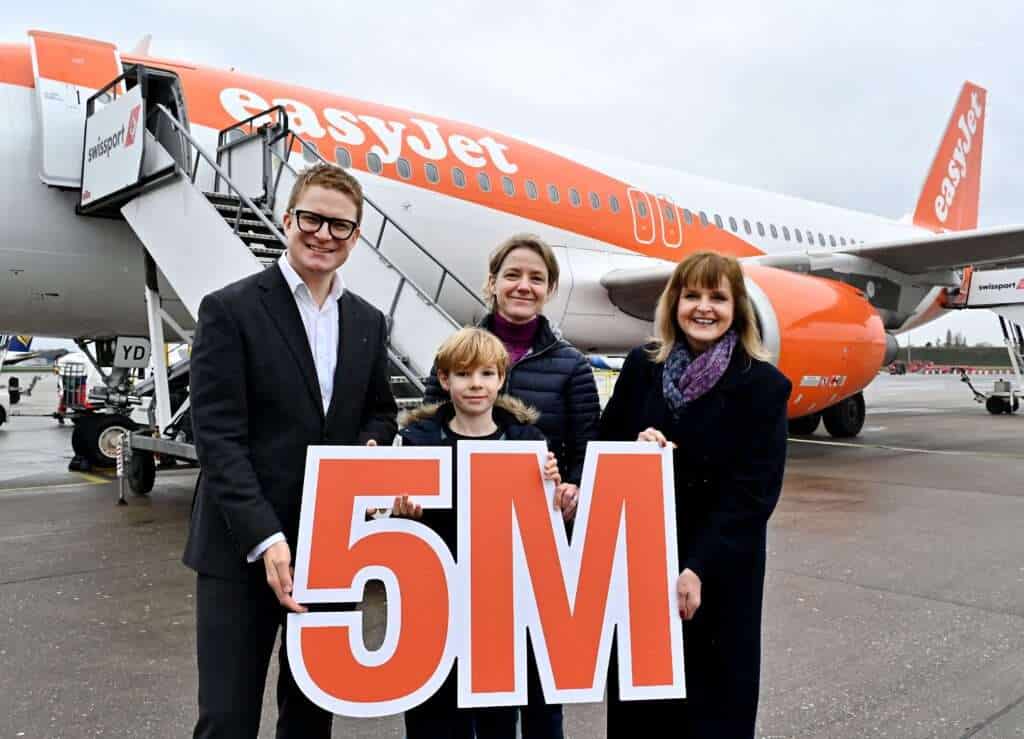 easyJet Celebrates 5m Passengers Handled in Birmingham