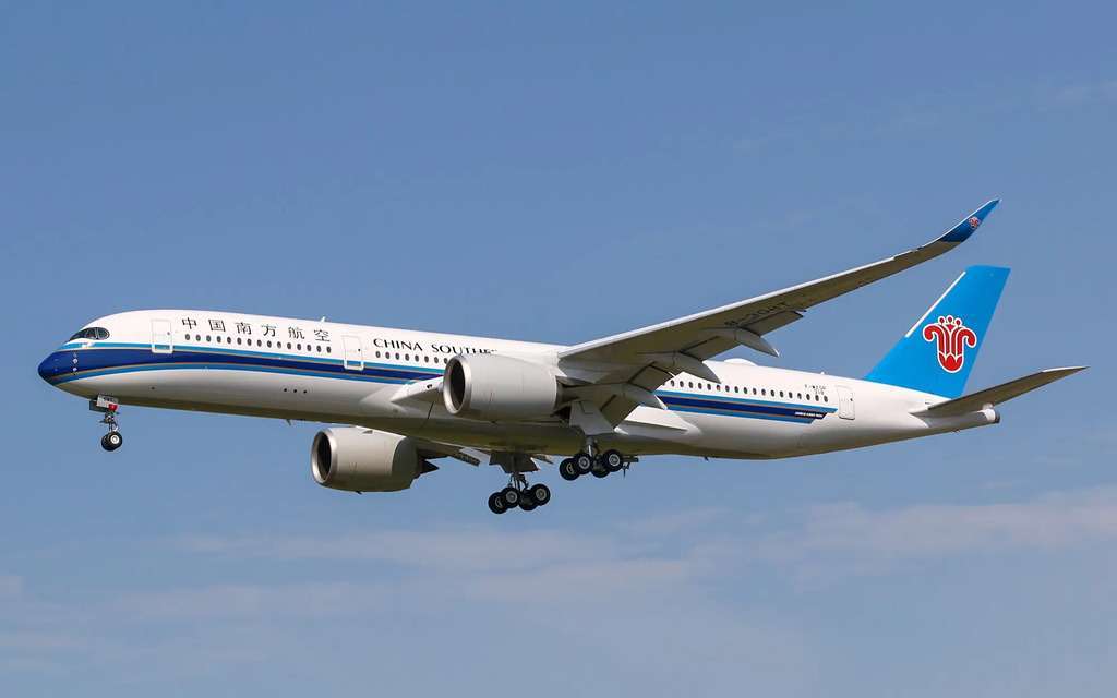 A China Southern Airlines A350 in flight.