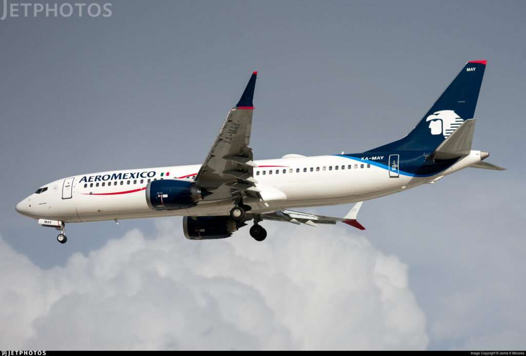 Aeromexico Boeing 737 MAX Suffers Wing Tip Strike in Mexico City