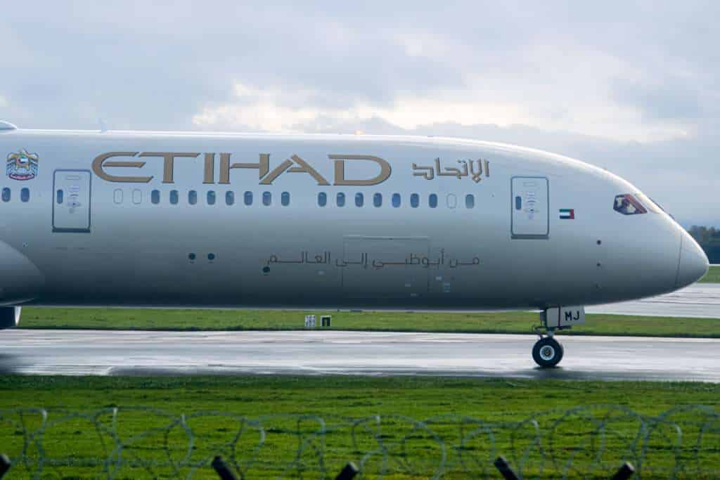 Etihad Airways Soars in 2023: Airline Reports Strong Financials