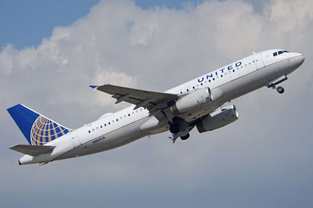 United Flight To Salt Lake City U-Turns Back to Chicago
