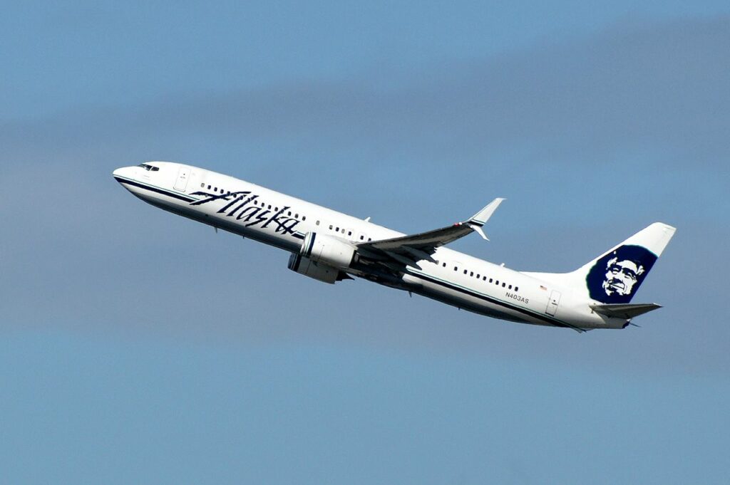 A student pilot is facing charges & prison time after trying to rush the cockpit of an Alaska Airlines flight between San Diego and Washington Dulles.