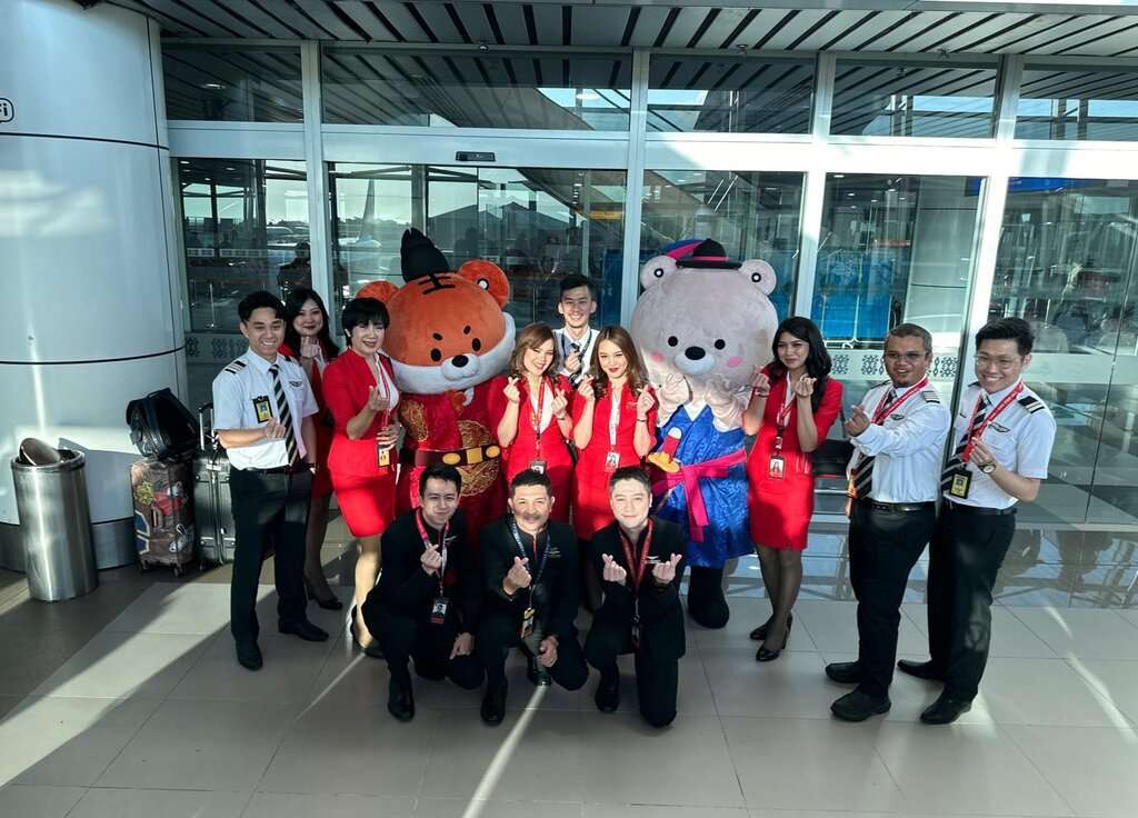 AirAsia staff and Kota Kinabalu base.