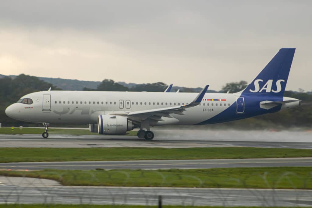 SAS Flight Oslo-Funchal: Emergency in London Heathrow