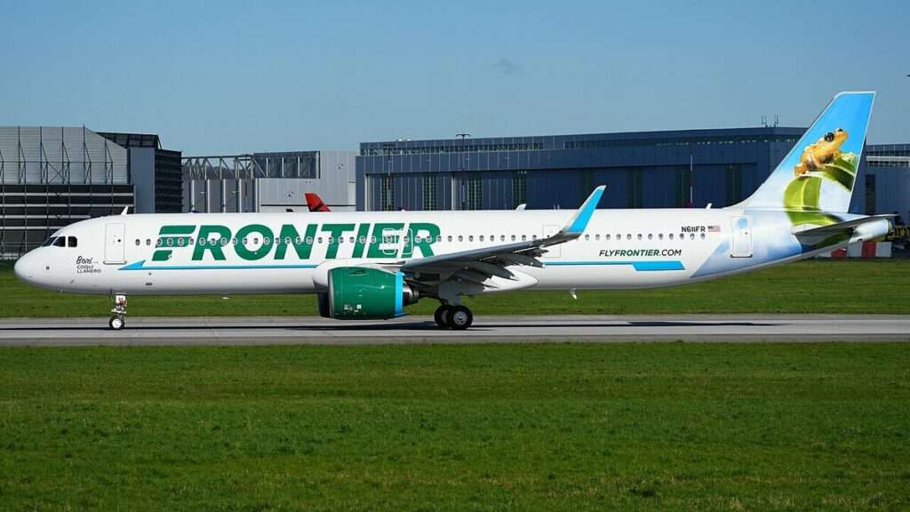 A Frontier Airlines Airbus A321neo on the taxiway.