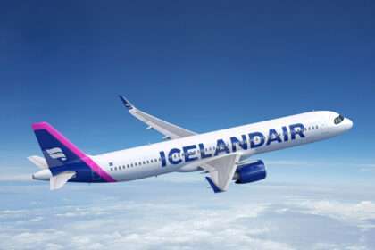 Render of an Icelandair A321neoXLR aircraft in flight.