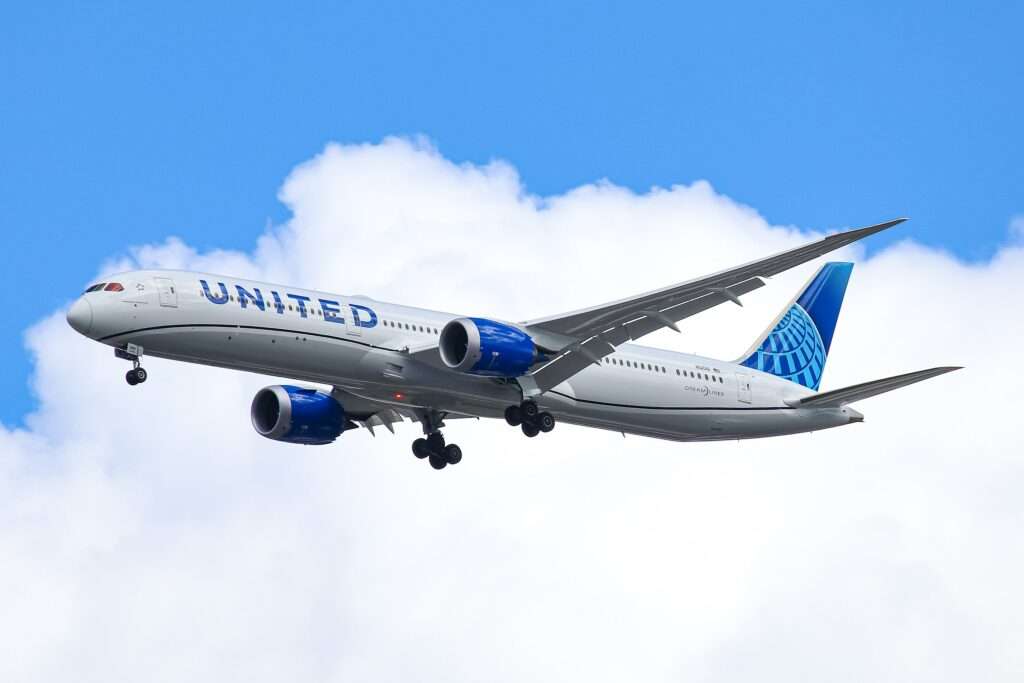 United 787 Tel Aviv-Newark Diverts to Stewart: Severe Turbulence