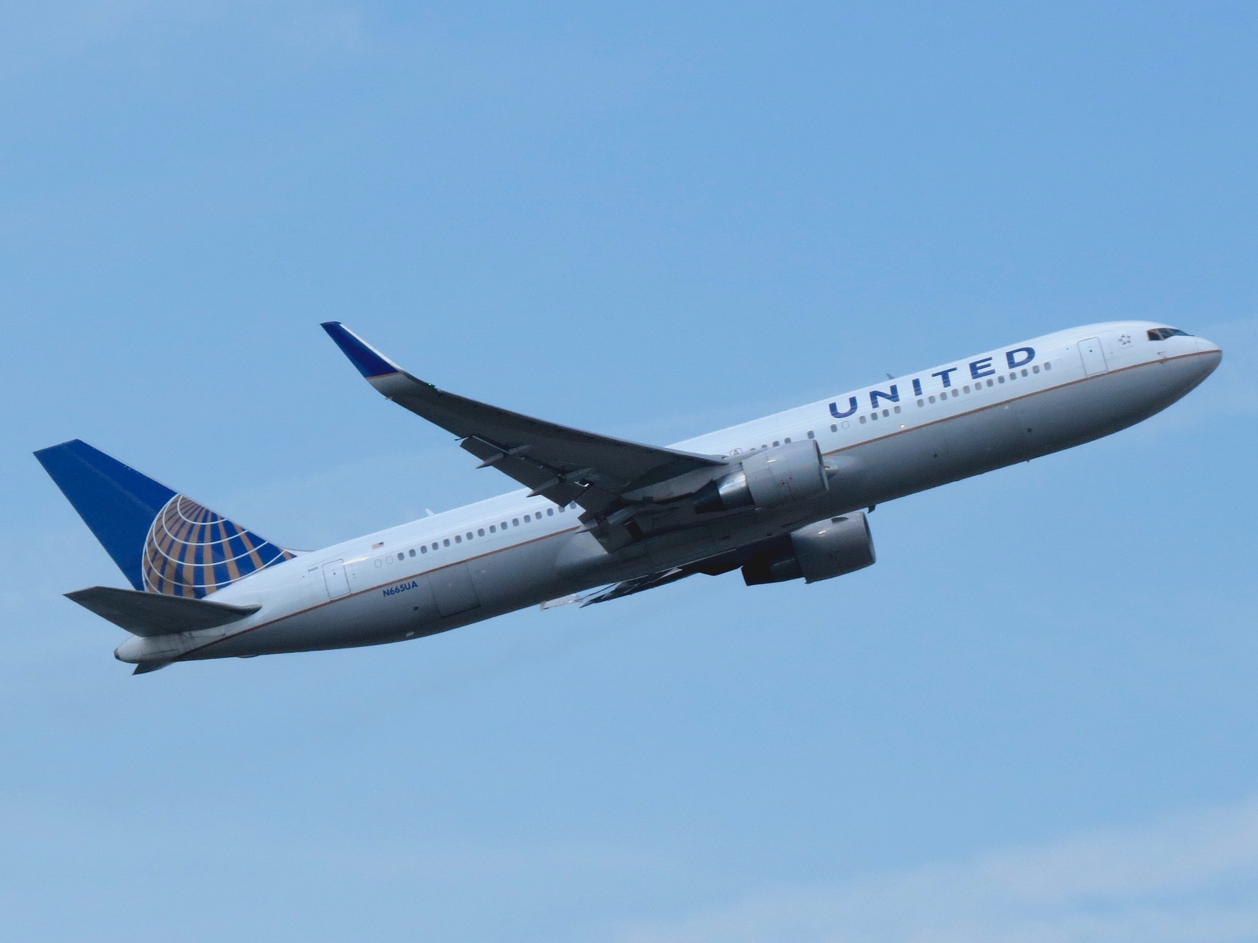 United Flight to London U-Turns to New York: Landing Gear Issue – AviationSource News