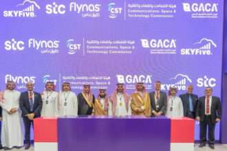 flynas, stc Group and SkyFive Arabia delegates sign MoU.