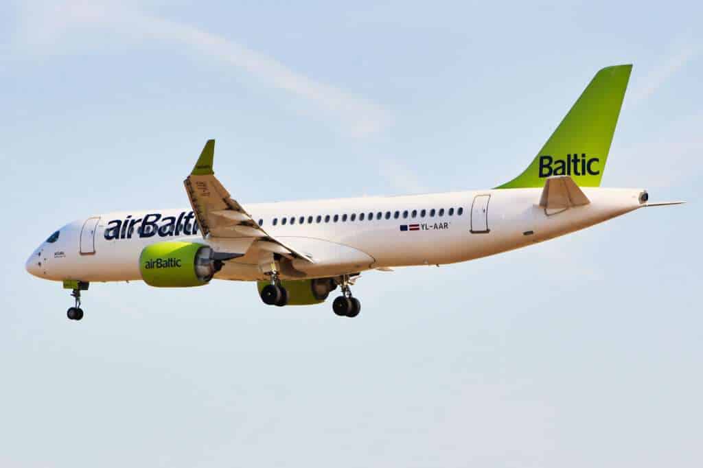 AirBaltic švenčia 15 metų skrydžių į Palangą Lietuvoje jubiliejų