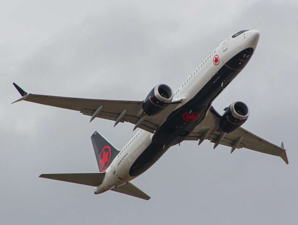 Indikasi Asap Penahanan Kargo: Air Canada 737 MAX ke Vancouver