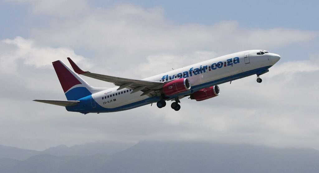 Safair Boeing 737-800 Loses Landing Gear Wheel in Johannesburg
