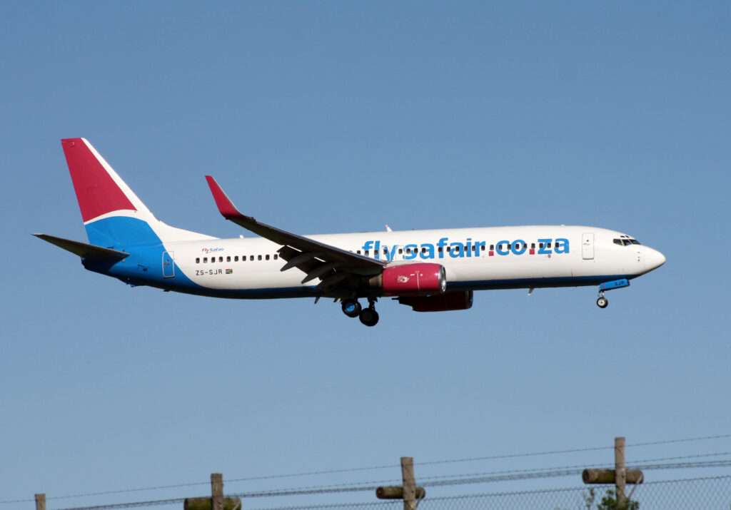 Safair Boeing 737-800 Loses Landing Gear Wheel in Johannesburg