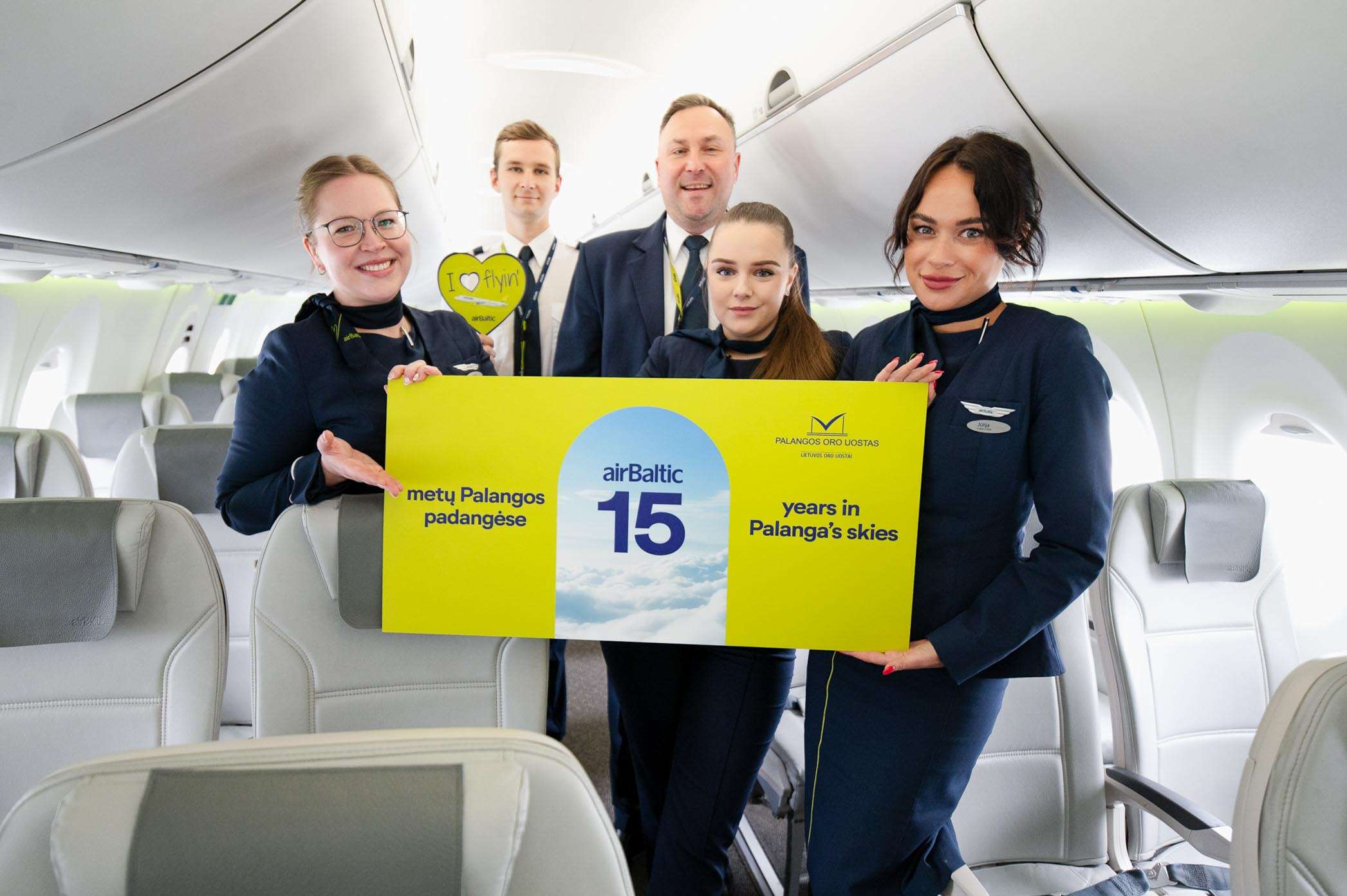 AirBaltic švenčia 15 metų skrydžių į Palangą Lietuvoje jubiliejų