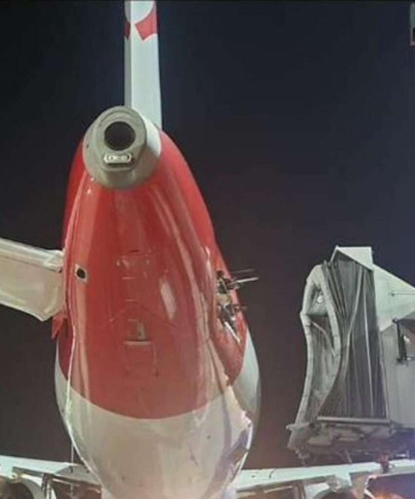 Austrian Airlines Airbus A320neo Damaged in Vienna