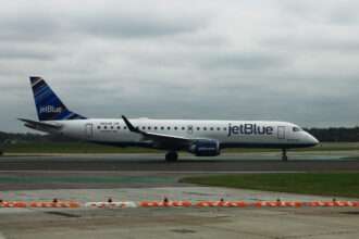 Southwest Flight Nearly Collides With JetBlue E190 in Washington