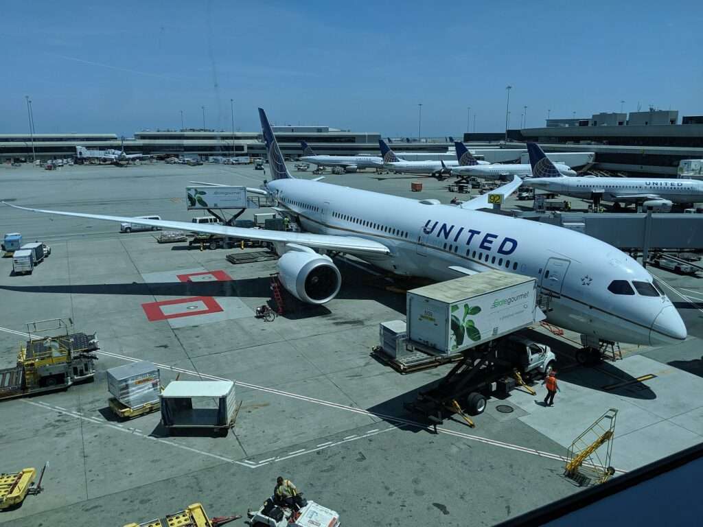 Last week, a United Airlines Boeing 787 operating a flight between Los Angeles and Hong Kong made an emergency landing in San Francisco.