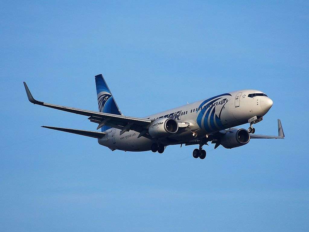 An Egyptair Boeing 737 approaches to land.