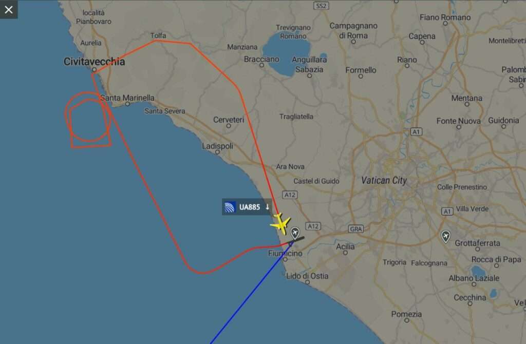 Flight track of United flight UA885 Rome to Washington, showing return to Rome FCO.