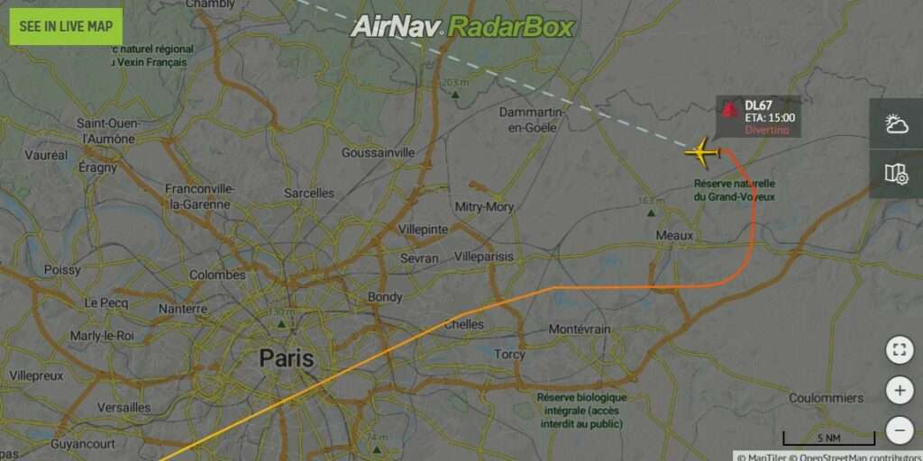 Flight track of Delta DL67 Rome to Atlanta, showing diversion to Paris.