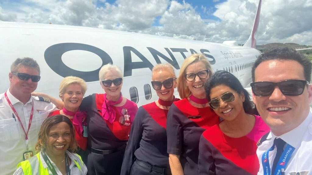 Qantas flight crew with aircraft in Port Moresby
