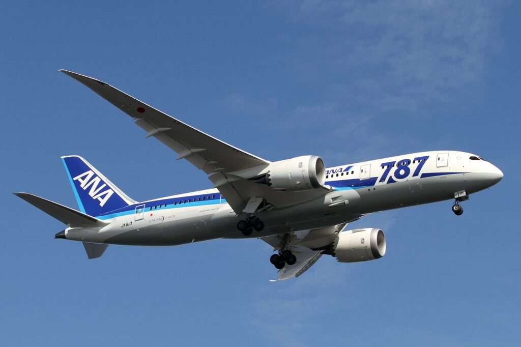 Engine Overheats on ANA Boeing 787 Okinawa-Tokyo