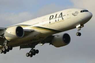 PIA 777 Islamabad-Toronto Diverts to Karachi: Hydraulic Issues