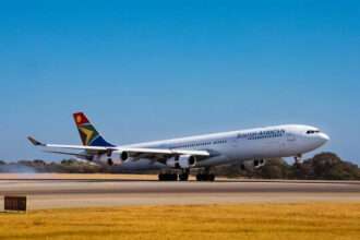 A South African Airways A340 lands at Perth Airport